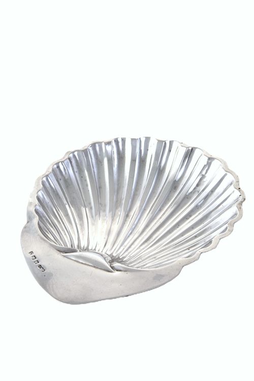 fig 2. George V Silver Scallop-Shaped Butter Dish 1912