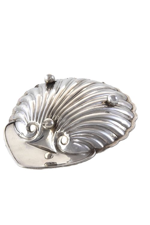 fig 3. George V Silver Scallop-Shaped Butter Dish 1912