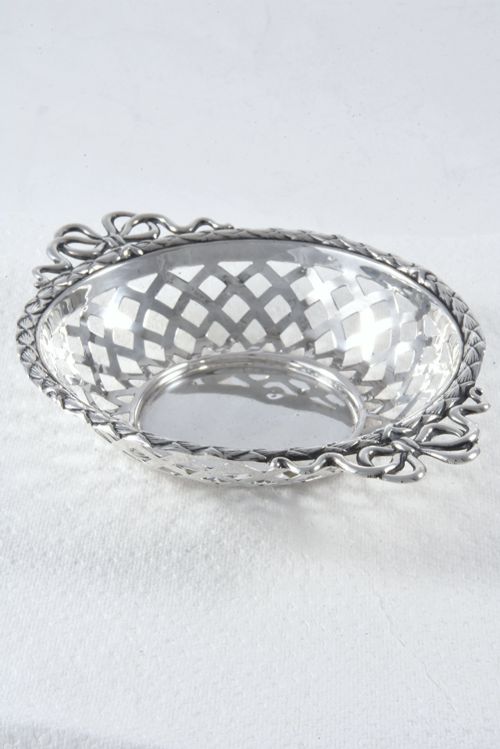 fig 1. Edwardian Silver Pierced Dish 1907