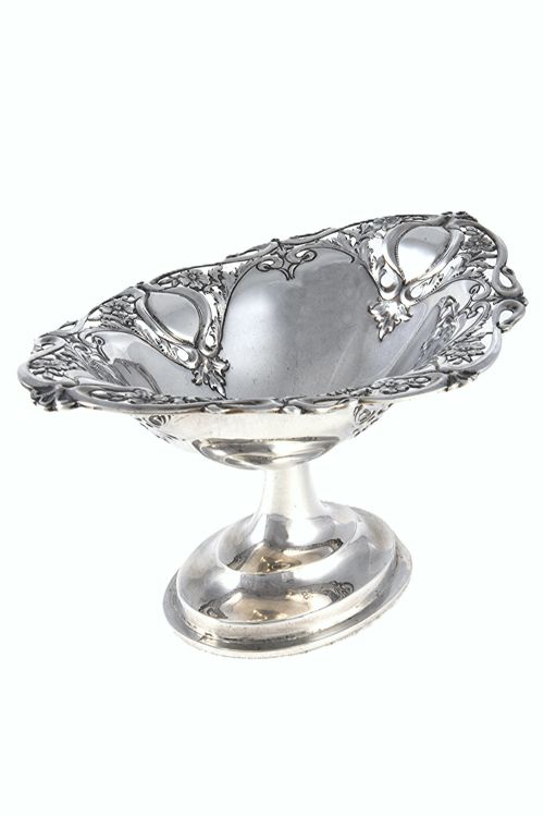 fig 1. Edwardian Silver Pedestal Dish – Chester 1906