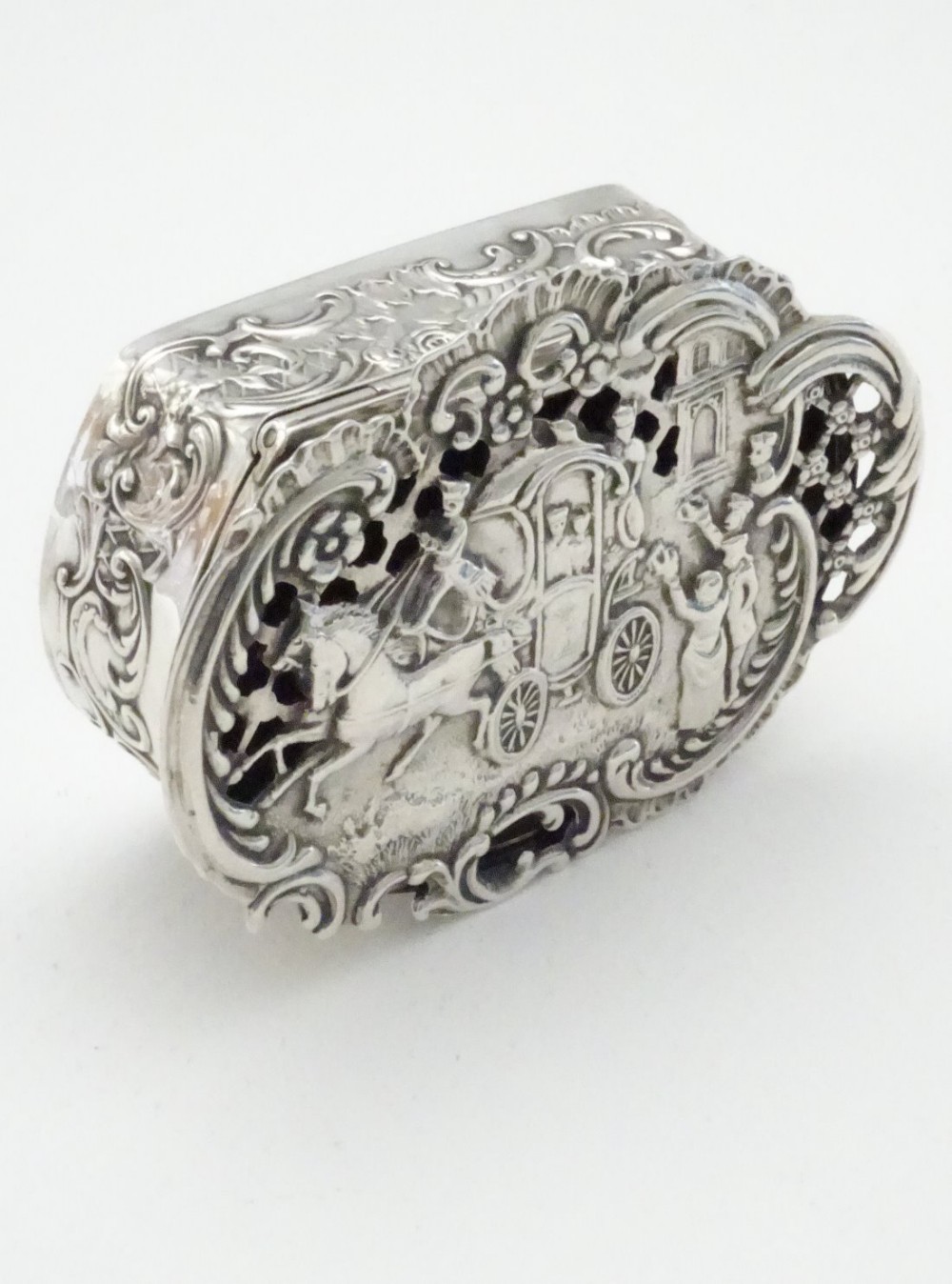 Solid Silver Pot Pourri Box by William Comyns 1906