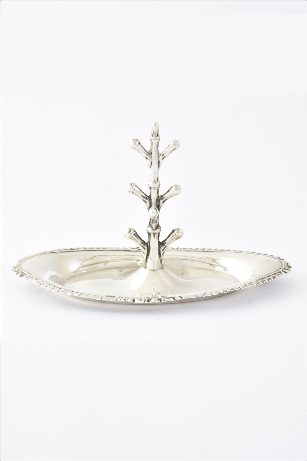 Oval Antique Silver Ring Tree 1913