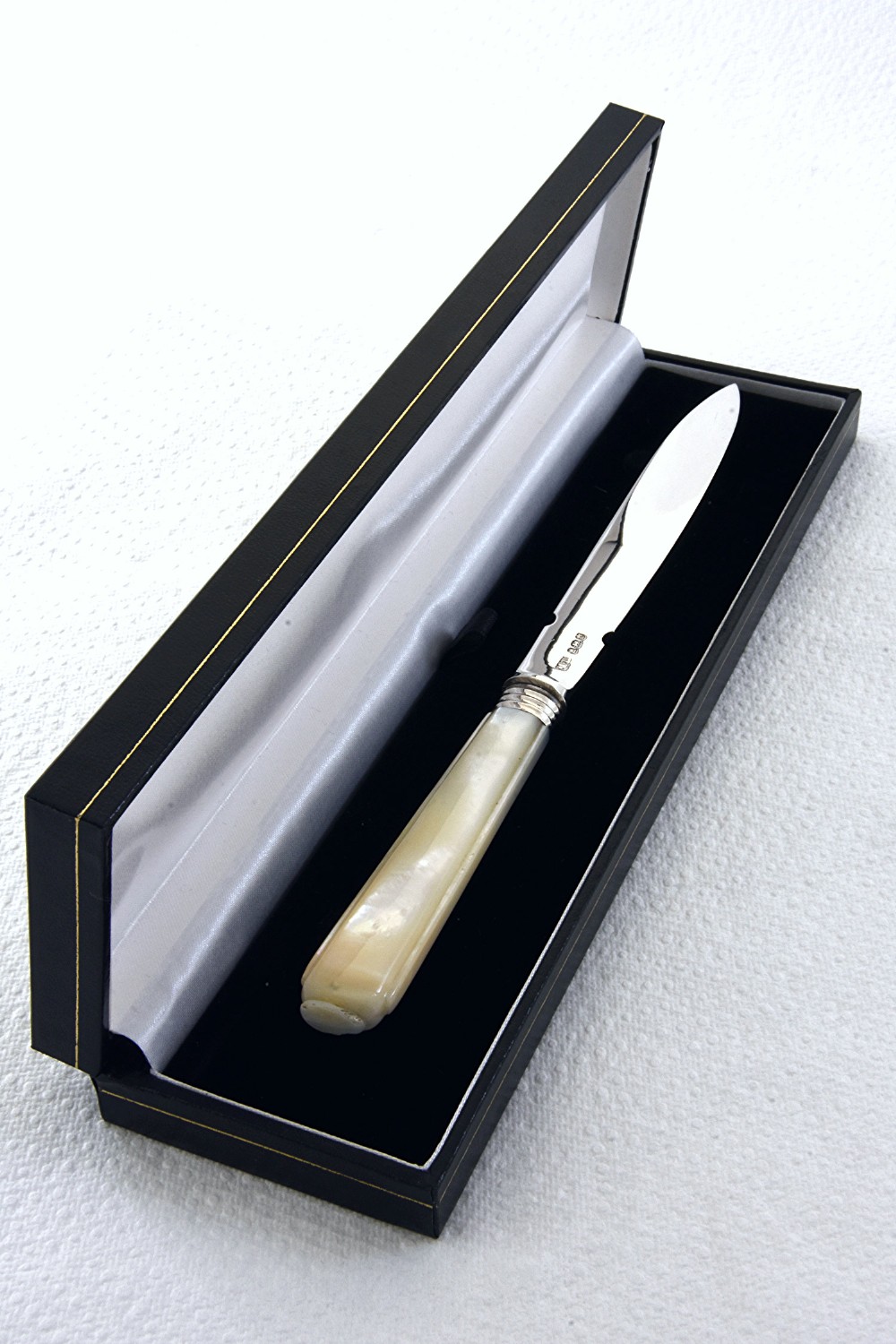 Georgian Solid Silver Letter Opener with Mother of Pearl Handle 1815