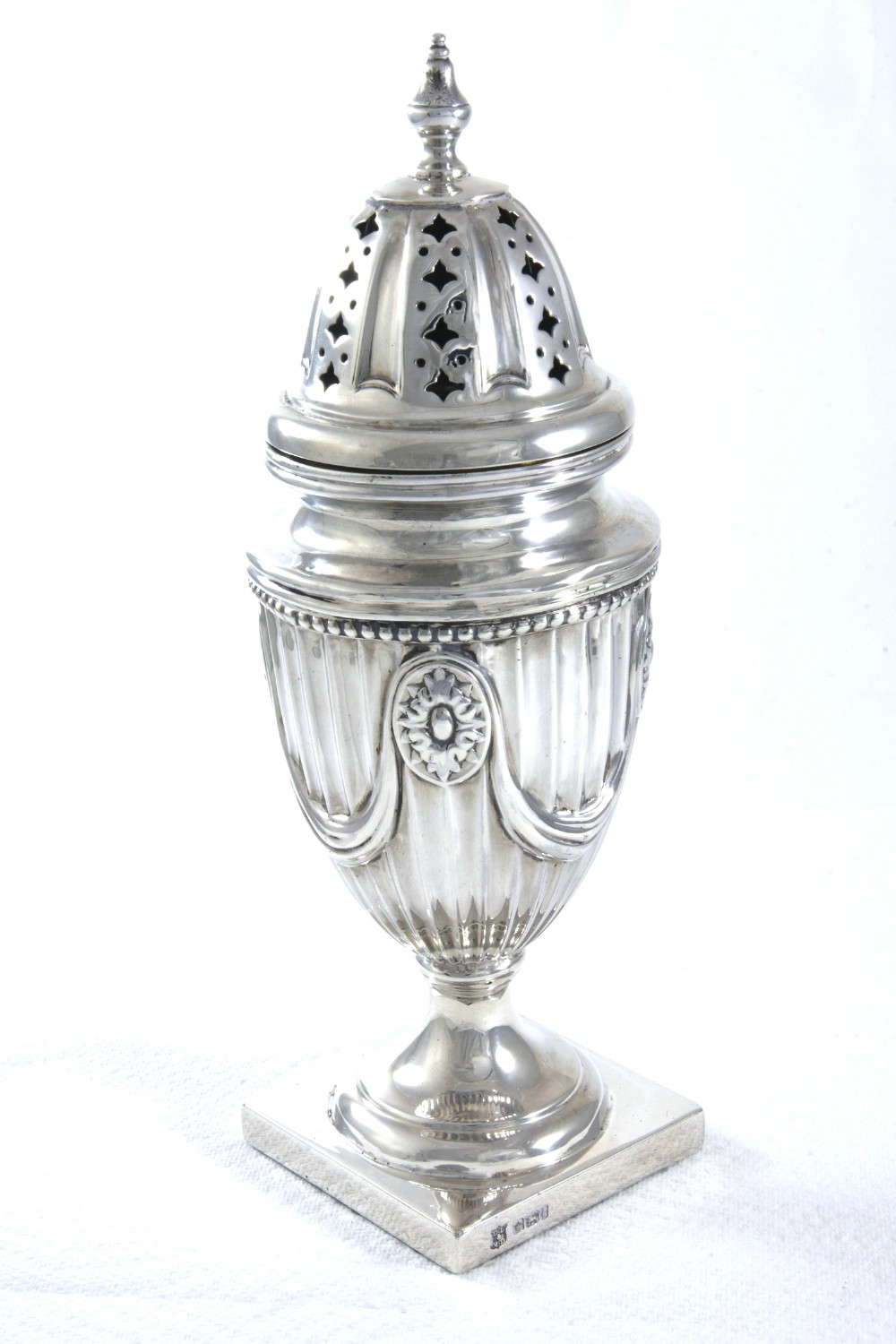 Large Edwardian Silver Sugar Shaker 1901