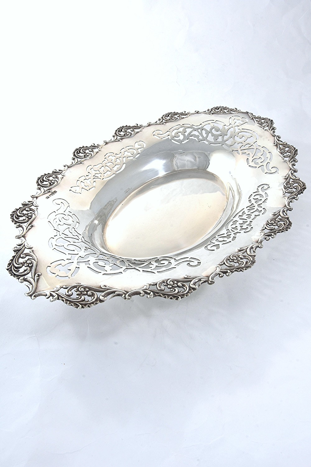 Large Edwardian Silver Dish (Cased) – Chester 1901