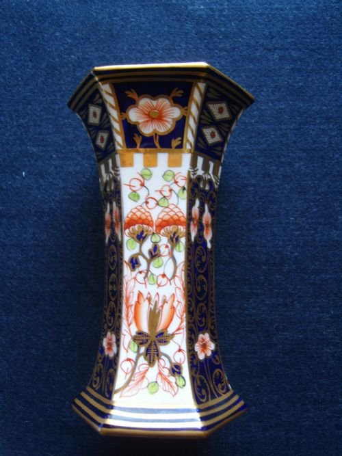 Royal Crown Derby Imari Vase 1915