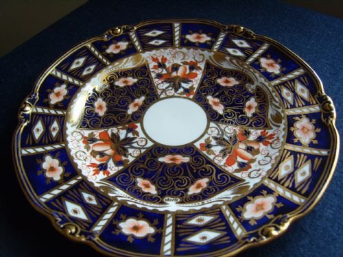 fig 1. Royal Crown Derby Imari Cabinet\Dinner Plate 1915