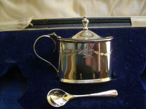fig 1. Stunning Silver Hallmarked Five Piece Boxed Cruet Set