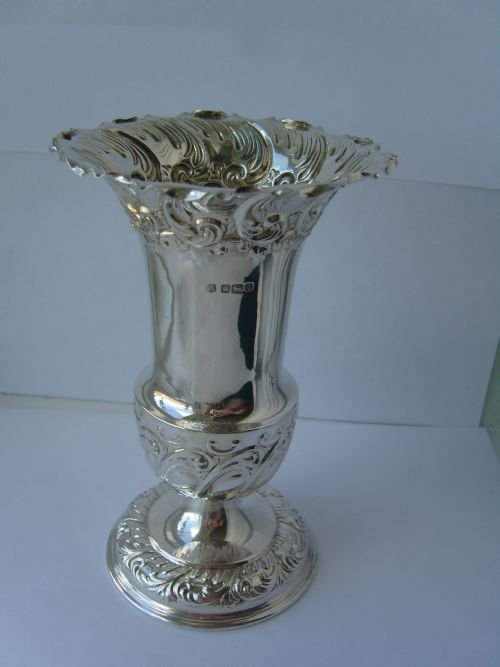Stunning Large Edwardian Solid Silver Vase