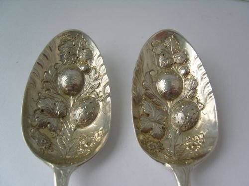 fig 1. Lovely Boxed Pair Georgian Silver Berry Spoons