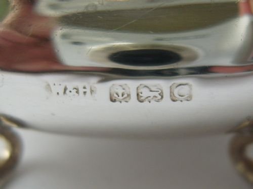 fig 3. Beautiful 5 Piece Hallmarked Boxed Silver Cruet Set