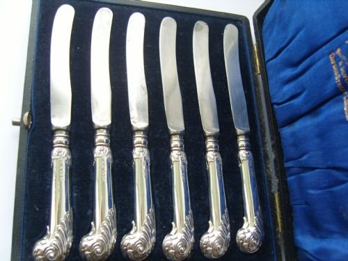 fig 3. Lovely Edwardian Boxed Set Silver Handled Tea Knives