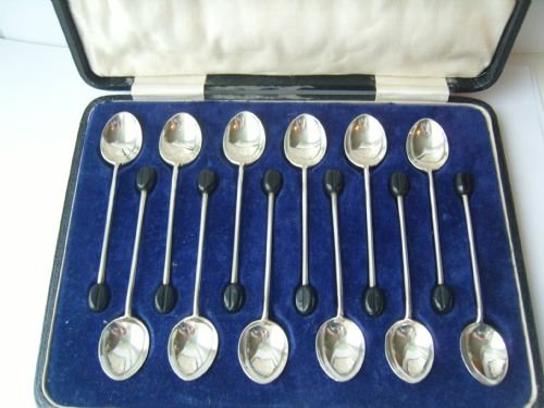 Stunning Boxed Set of 12 Silver Coffee Spoons
