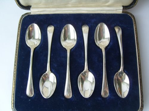 Cased Set of Six Silver Hallmarked Teaspoons