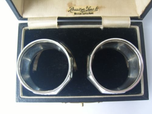 fig 2. BOXED PAIR SOLID SILVER NAPKIN RINGS BIRMINGHAM 1919