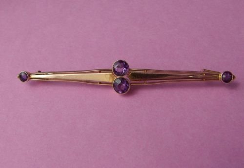 Fine Edwardian 9ct Rose Gold & Amethyst Brooch C1910
