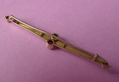 fig 3. FINE EDWARDIAN 9CT ROSE GOLD & AMETHYST BROOCH C1910