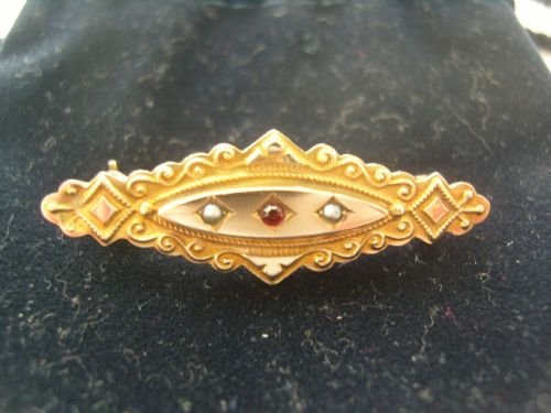 9ct Gold Vintage Ruby and Pearl Brooch
