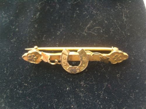 fig 1. Lovely Victorian 9ct Gold Horrseshoe Brooch