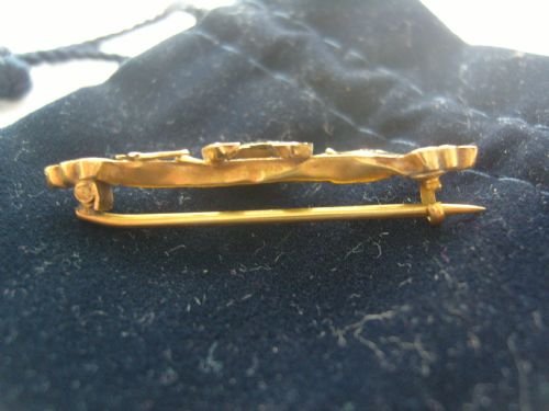fig 2. Lovely Victorian 9ct Gold Horrseshoe Brooch
