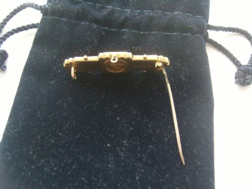 fig 3. Lovely Victorian 9ct Gold mourning brooch Chester 1899 Rare
