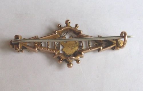 fig 1. Antique 9ct gold brooch