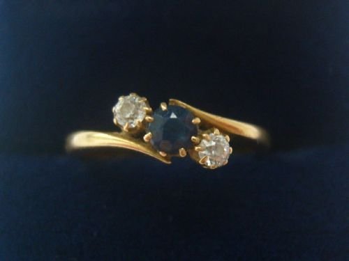 Stunning Early Victorian Diamond and Sapphire 18ct Gold Ring 1863