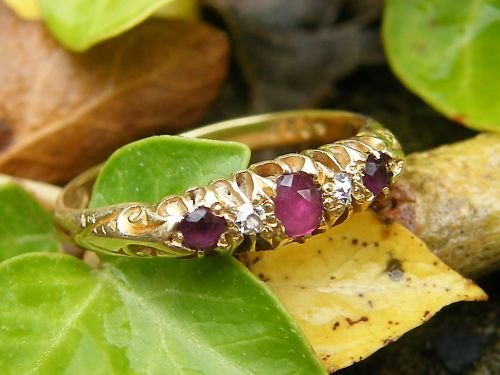 
Victorian-18ct Gold Garnet & Diamond 5 Stone Ring-c1881 Chester Rare