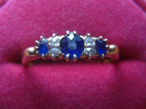 Stunning Edwardian 18ct Gold Sapphire and Diamond Ring