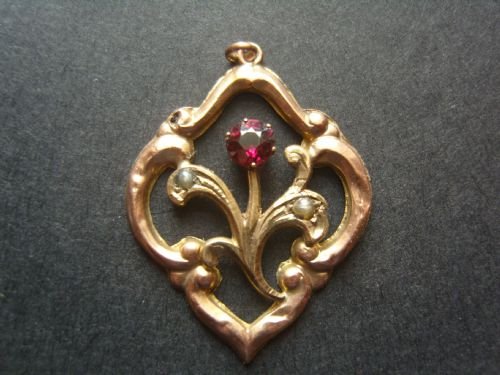 9ct Gold Edwardian Garnet and Seed Pearl Pendant
