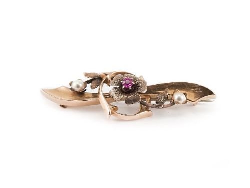 Antique Edwardian Ruby & Pearl 15ct Carat Gold Brooch Chester