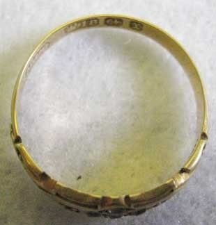 fig 3. Stunning Victorian 18ct Gold & Six Diamond Ring Size P