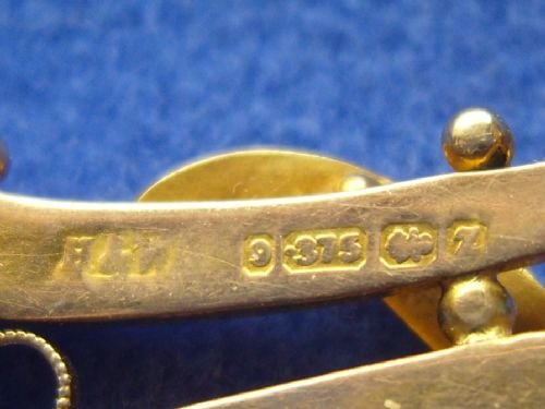 fig 3. LOVELY VICTORIAN 9CT GOLD RUBY & PEARL BAR BROOCH