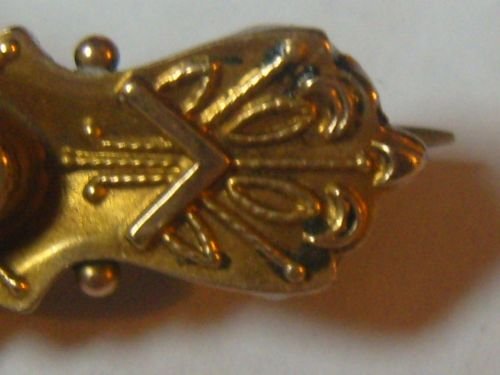 fig 3. Lovely Victorian 9ct Gold and Diamond Brooch Chester