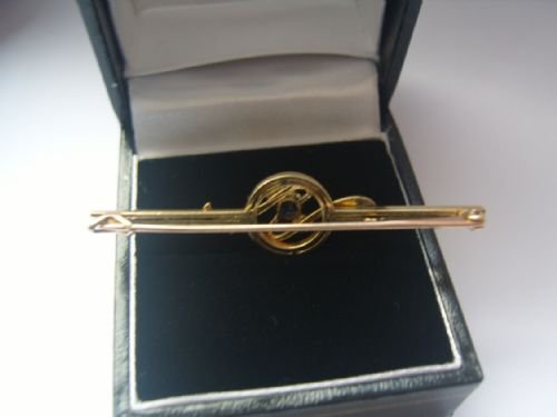fig 3. Stunning Victorian 15ct Gold Sapphire and Seed Pearl Brooch