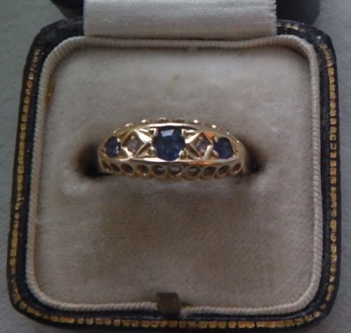 Pretty Edwardian 18ct Gold Sapphire and Diamond Ring
