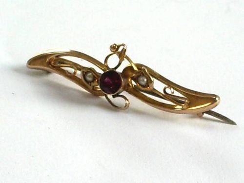 Fine Antique Victorian 9ct Gold Garnet (0.25ct) & Seed Pearl Brooch
