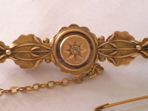 fig 1. RARE Beautiful Victorian Antique 18ct Gold & Diamond Set Bar Brooch