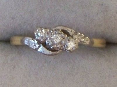 Edwardian 18ct Gold Platinum 3 Stone Diamond Crossover Ring