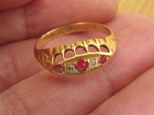 fig 1. Lovely Ruby & Diamond 18ct gold ring, Chester hallmark 1918.