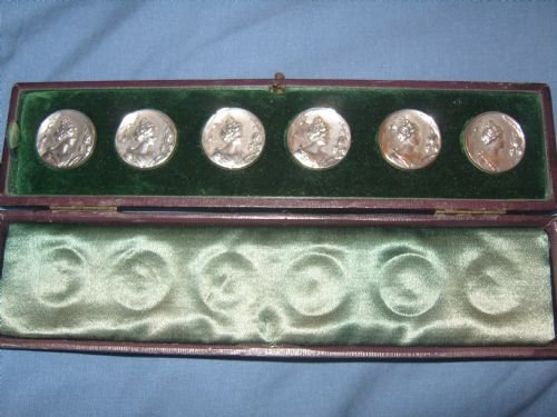 Lovely Boxed Set of Six Edwardian Silver Buttons
