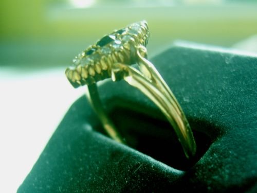 fig 1. Stunning
Victorian 18ct gold Sapphire/Diamond Marquise Ring dated 1894