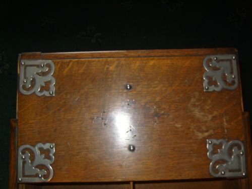 fig 2. Edwardian Oak Humidor Cigar Box