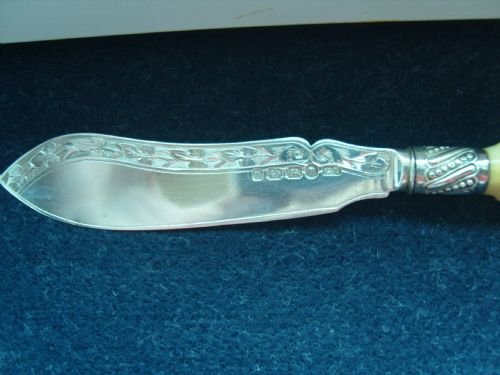 fig 1. Lovely Victorian Silver Butter Spade