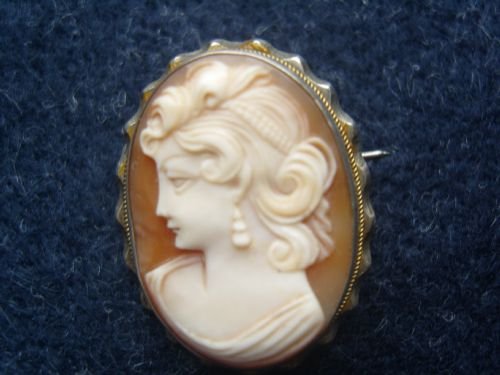 Lovely Victorian Silver Shell Cameo Brooch