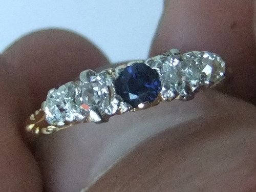 Stunning Victorian Sapphire and 1/4ct Diamond 18ct Gold Ring
