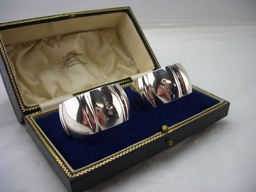 Lovely Pair of Boxed Hallmarked Silver Napkin Rings