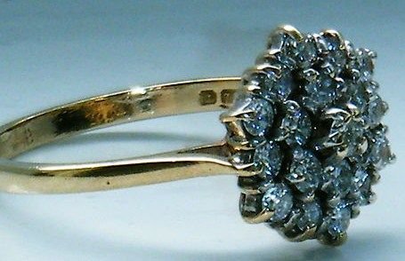 fig 3. Stunning Vintage 18ct Gold And 0.6ct Diamond Cluster Ring
