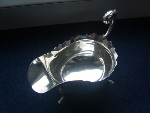 fig 1. LOVELY LARGE ART DECO SILVER SAUCE BOAT