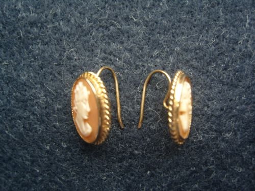 fig 1. Lovely Art Deco Pair of 9ct Gold Cameo Earrings